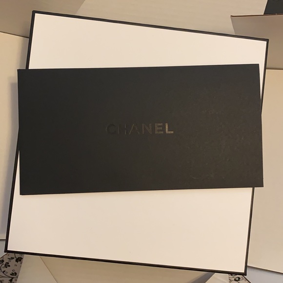 SALE❗️Authentic Chanel Box & Receipt Holder - Picture 4 of 5